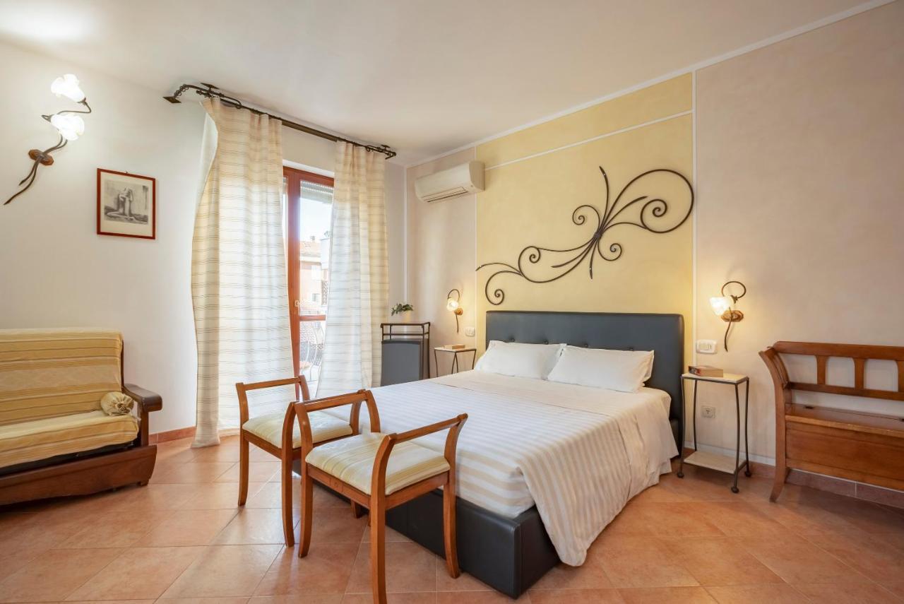 Lola Piccolo Hotel E Appartamenti 마리나디그로세토 외부 사진